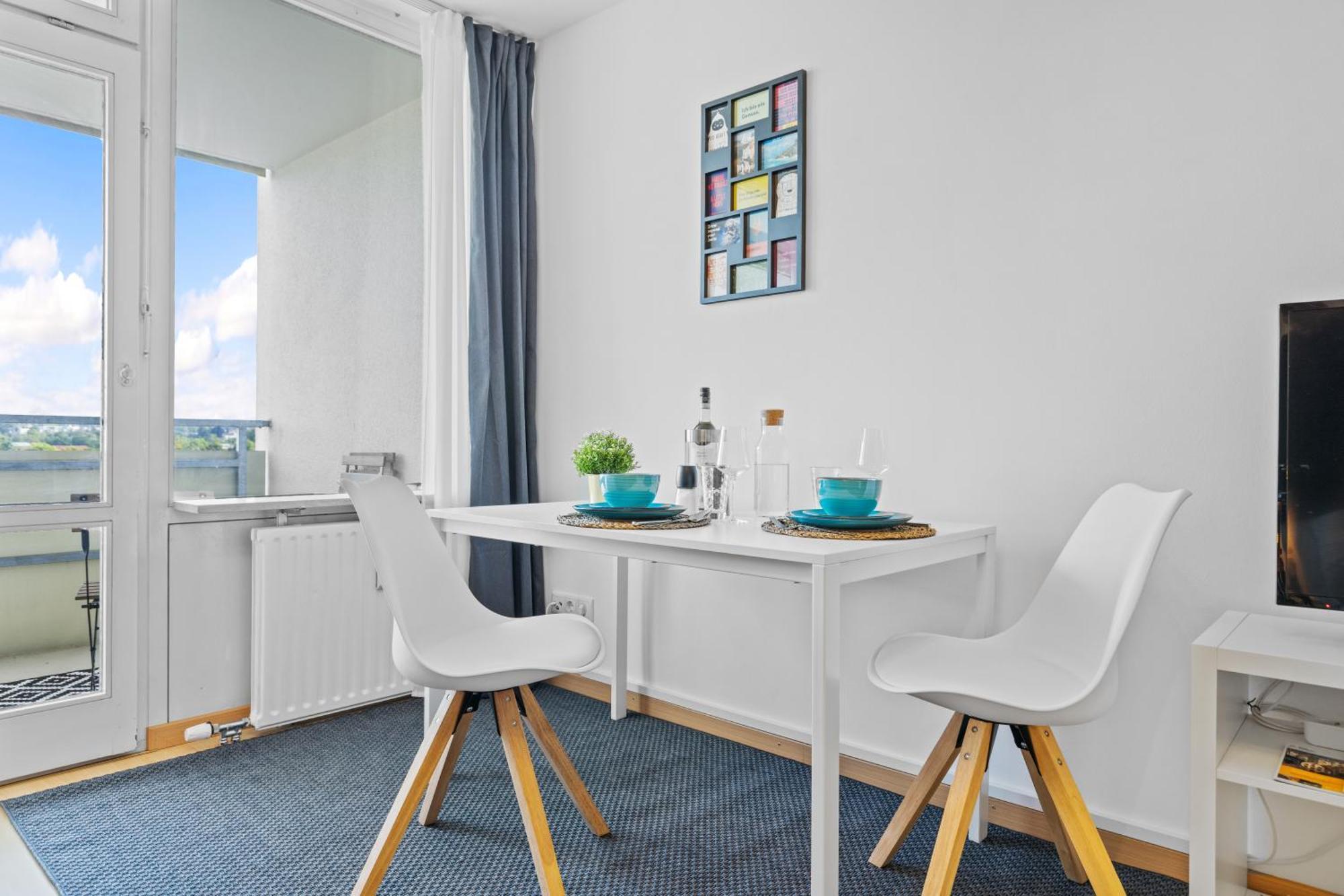 Sonniges City-Apartment Mit Suedbalkon Und Parklatz Neusass Εξωτερικό φωτογραφία