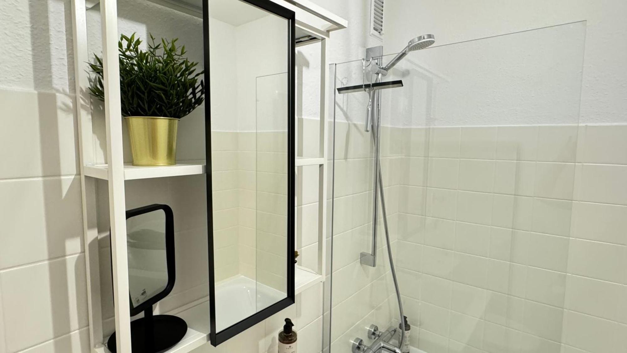 Sonniges City-Apartment Mit Suedbalkon Und Parklatz Neusass Εξωτερικό φωτογραφία